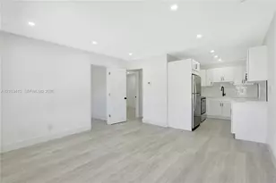 2454 Garfield St, Hollywood, FL 33020 - Photo 8