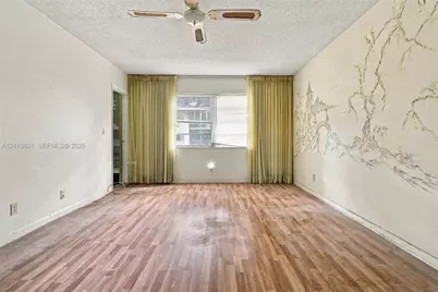 100 Ashbury Rd #204, Hollywood, FL 33024 - Photo 8