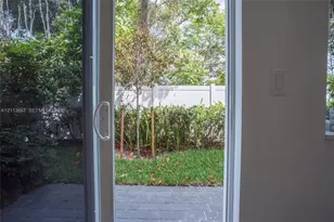 170 S E 7th Way, Pompano Beach, FL 33060 - Photo 6