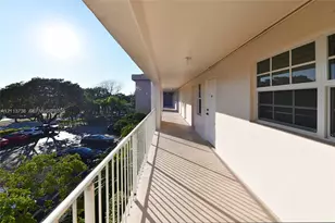 2651 S Palm Aire Dr, Pompano Beach, FL 33069 - Photo 28