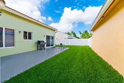 1015 NW 124th Ter, Sunrise, FL 33323 - Photo 30