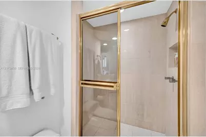 3000 Island Blvd #505, Aventura, FL 33160 - Photo 18