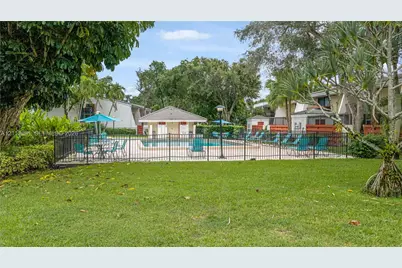 3886 Meadow Ln #250, Hollywood, FL 33021 - Photo 2