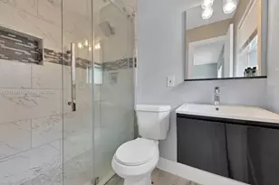 1720 NE 13th St, Fort Lauderdale, FL 33304 - Photo 8
