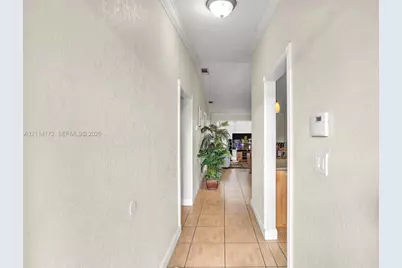 9421 S Meadows Cir, Miramar, FL 33025 - Photo 4