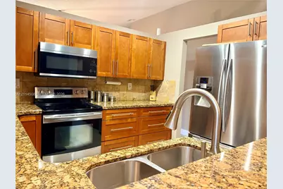 221 SW 203rd Ave, Pembroke Pines, FL 33029 - Photo 12