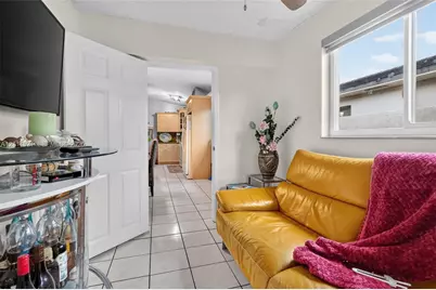 2427 W 70th Pl, Hialeah, FL 33016 - Photo 16