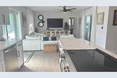 4455 NW 18th Ter, Oakland Park, FL 33309 - Photo 12