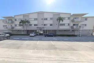 462 Golden Isles Dr, Hallandale Beach, FL 33009 - Photo 1