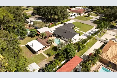 8306 Flowerfield Dr, Tampa, FL 33615 - Photo 102