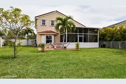 19409 NW 24th Pl, Pembroke Pines, FL 33029 - Photo 40