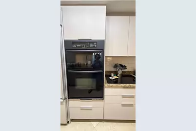 [Address not provided], Hallandale Beach, FL 33009 - Photo 10