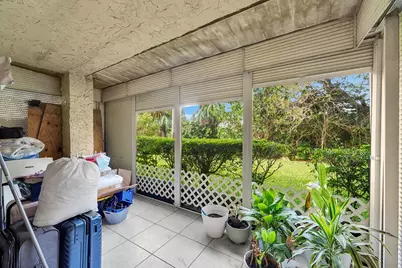 261 Wimbledon Lake Drive, Plantation, FL 33324 - Photo 8