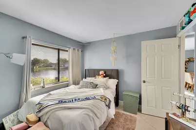 261 Wimbledon Lake Drive, Plantation, FL 33324 - Photo 10