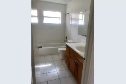 1038 NW 8th Avenue, Fort Lauderdale, FL 33311 - Photo 8