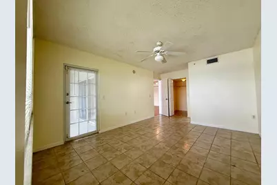 5065 Wiles Road #204, Coconut Creek, FL 33073 - Photo 12