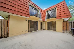 713 NW 99th Cir, Plantation, FL 33324 - Photo 1