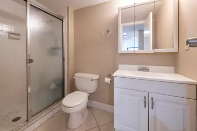 6911 Environ Boulevard #8g, Lauderhill, FL 33319 - Photo 16