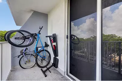 1801 S Treasure Drive #415, North Bay Village, FL 33141 - Photo 12