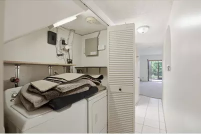 275 Jacaranda Drive, Plantation, FL 33324 - Photo 12