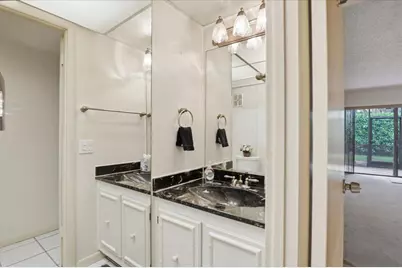 275 Jacaranda Drive, Plantation, FL 33324 - Photo 14