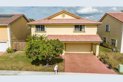 12121 NW 35th Pl, Sunrise, FL 33323 - Photo 1