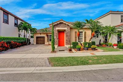 16985 SW 90th Ter, Miami, FL 33196 - Photo 1