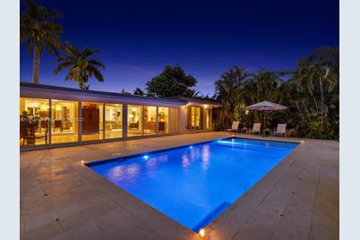 440 NE 116th St, Miami, FL 33161 - Photo 1