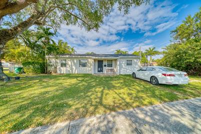 7508 S Waterway Dr, Miami, FL 33155 - Photo 1