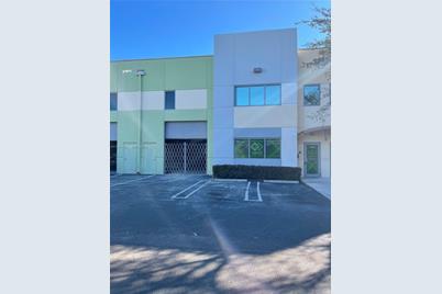 5401 N Haverhill Rd #104, West Palm Beach, FL 33407 - Photo 1