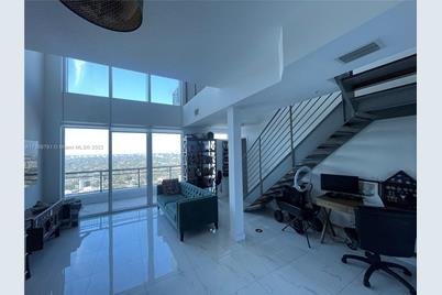 60 SW 13th St #3411, Miami, FL 33130 - Photo 1