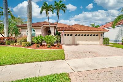 1122 SW 156th Ter, Pembroke Pines, FL 33027 - Photo 1