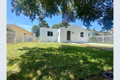 912 NW 46th St, Miami, FL 33127 - Photo 1