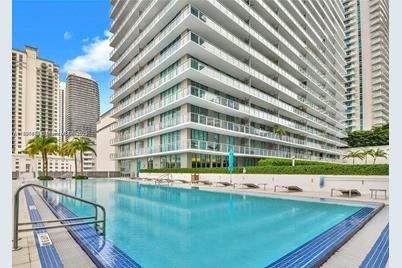 1111 SW 1 #1014, Miami, FL 33130 - Photo 1