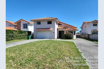 2931 SW 117th Ave - Photo 1