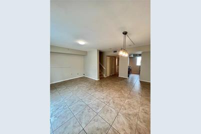 630  85th St #202, Miami Beach, FL 33141 - Photo 1
