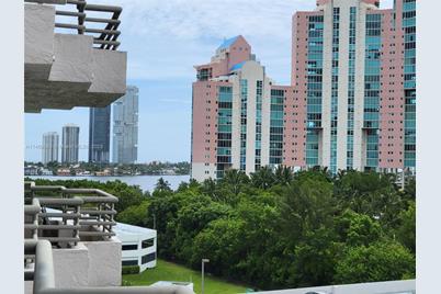 3300 NE 191st St #814, Aventura, FL 33180 - Photo 1