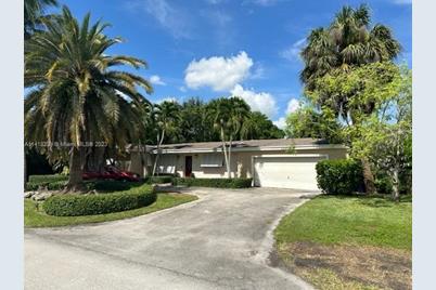 15400 SW 84th Ave - Photo 1