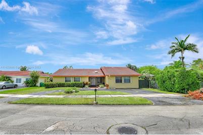 16514 SW 103rd Ct, Miami, FL 33157 - Photo 1