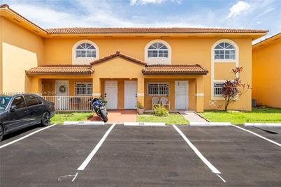 7666 W 34th Ln #7-202, Hialeah, FL 33018 - Photo 1