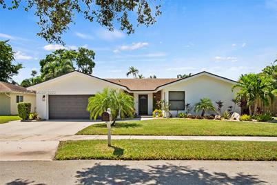 6751 NW 26th Way, Fort Lauderdale, FL 33309 - Photo 1