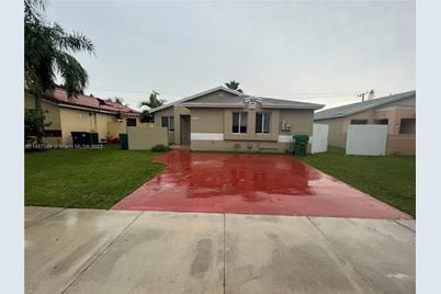 11424 SW 185th Ter - Photo 1