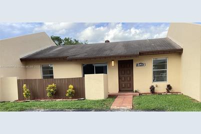 12413 SW 112th Ter #12413 - Photo 1