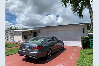 16300 NW 19th Ct - Photo 1