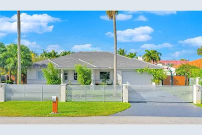 3830 SW 138th Ave - Photo 1