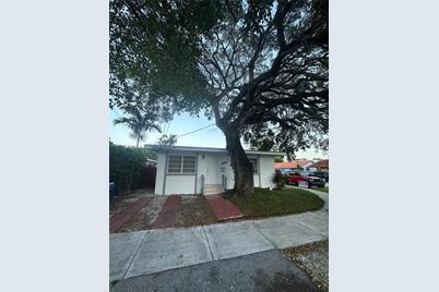 2745 SW 34th Ave, Miami, FL 33133 - Photo 1