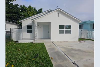 2351 NW 57th St - Photo 1