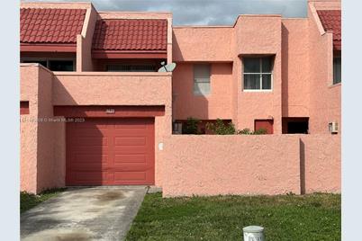 5621 NW 16th St #6, Lauderhill, FL 33313 - Photo 1