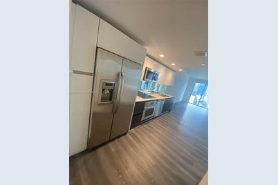 31 SE 6th St #1803, Miami, FL 33131 - Photo 1