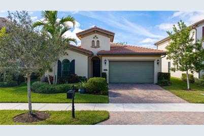9185  Solstice Cir, Parkland, FL 33076 - Photo 1